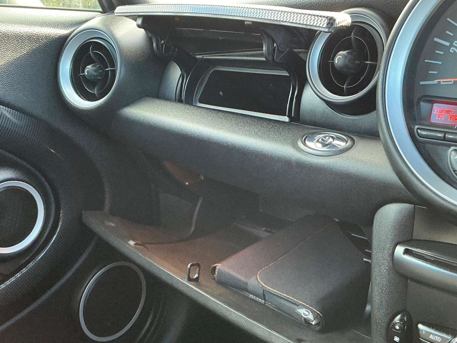 Used MINI Convertible 2015 for sale - 76858850: Photo 55