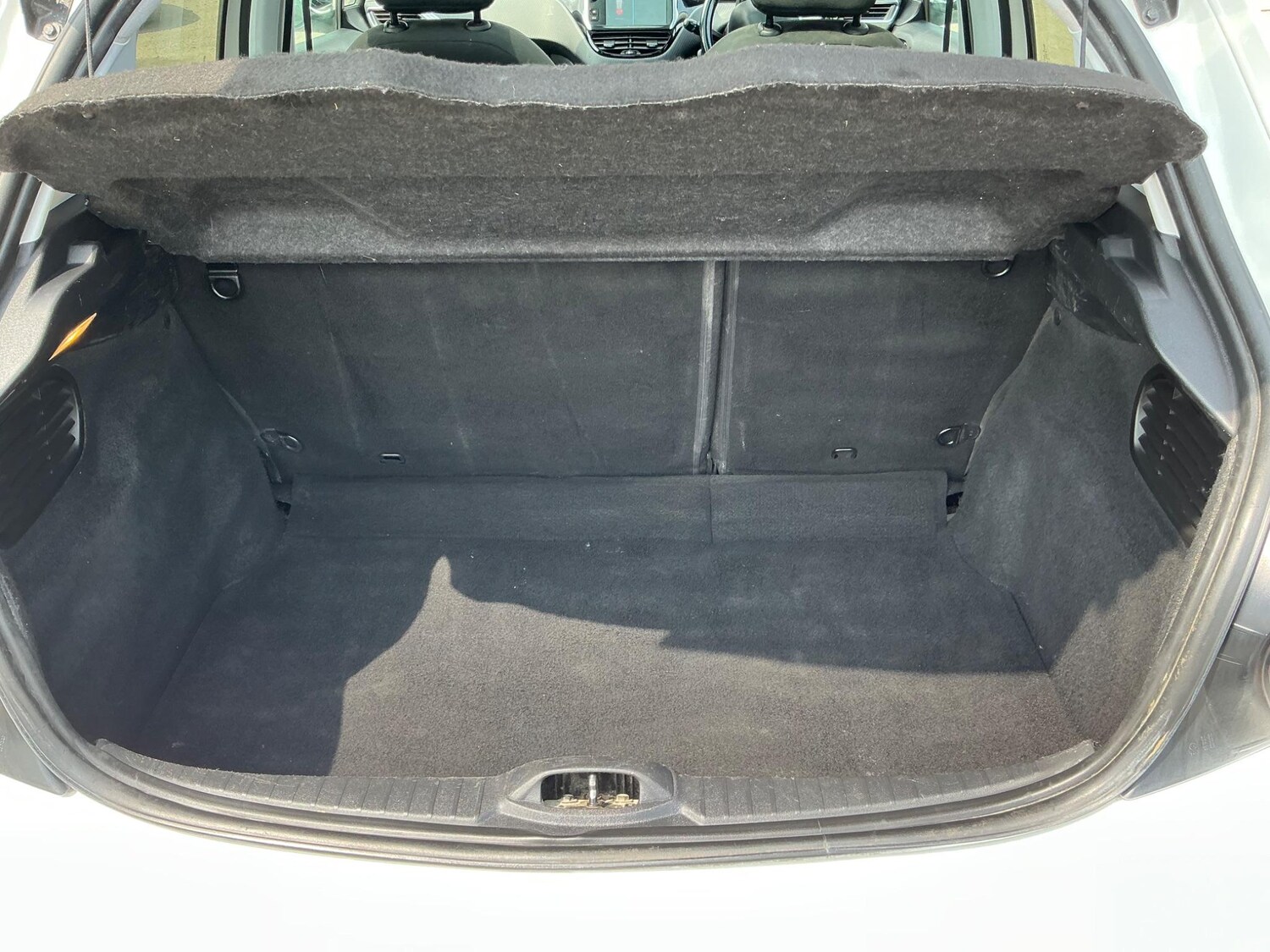 Used Peugeot 208 2018 for sale - 76189738: Photo 21