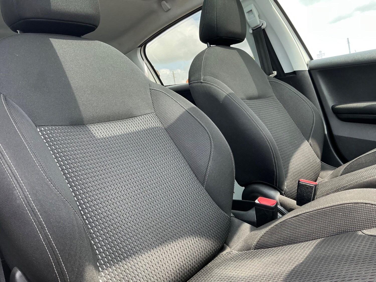 Used Peugeot 208 2018 for sale - 76189738: Photo 31