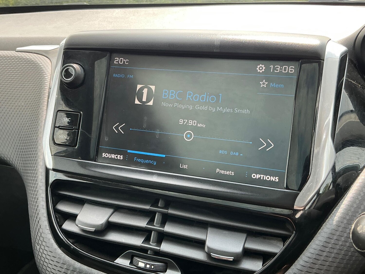 Used Peugeot 208 2018 for sale - 76189738: Photo 34