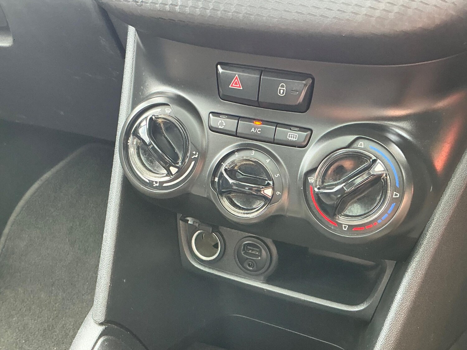 Used Peugeot 208 2018 for sale - 76189738: Photo 45