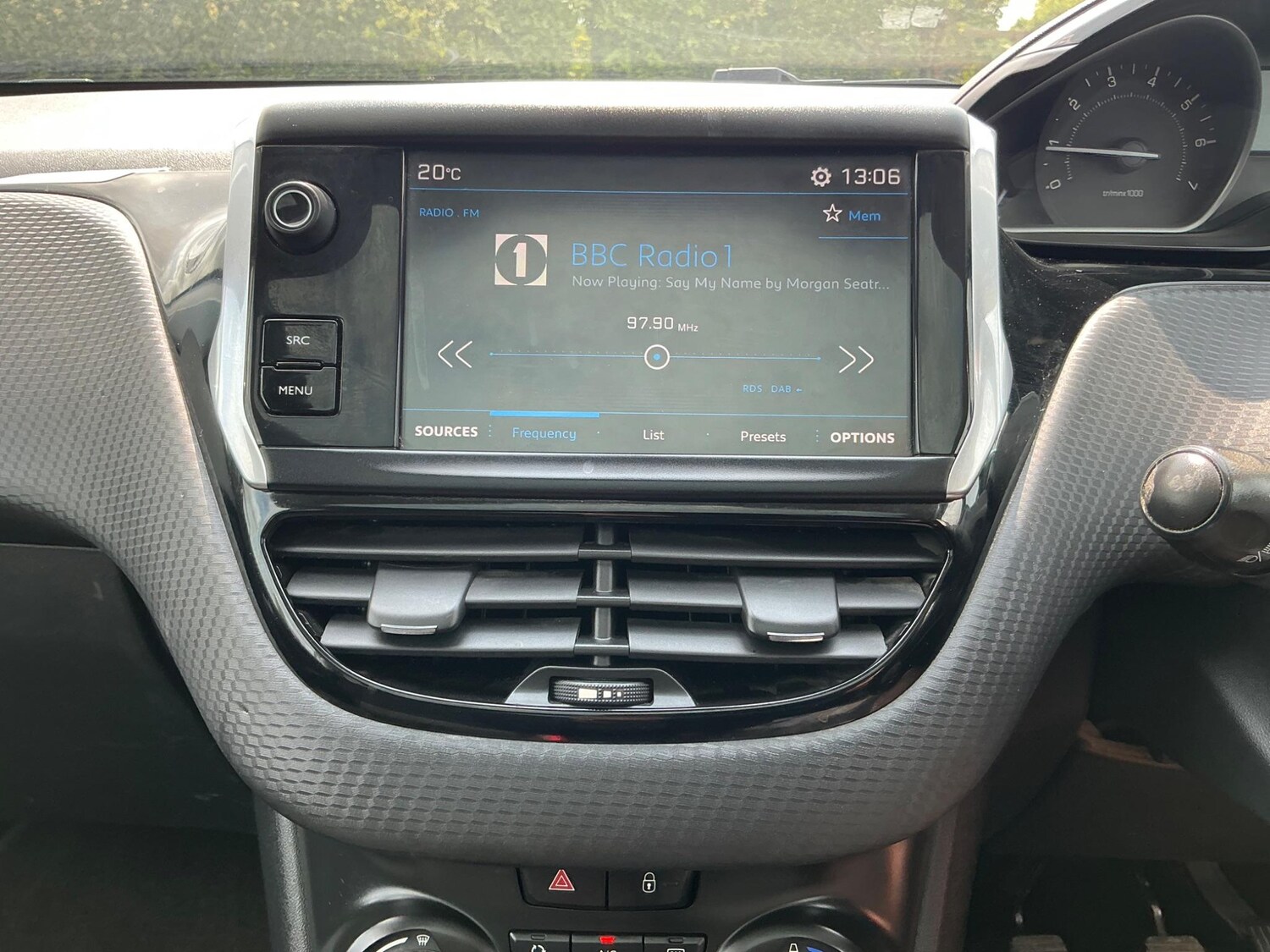 Used Peugeot 208 2018 for sale - 76189738: Photo 46