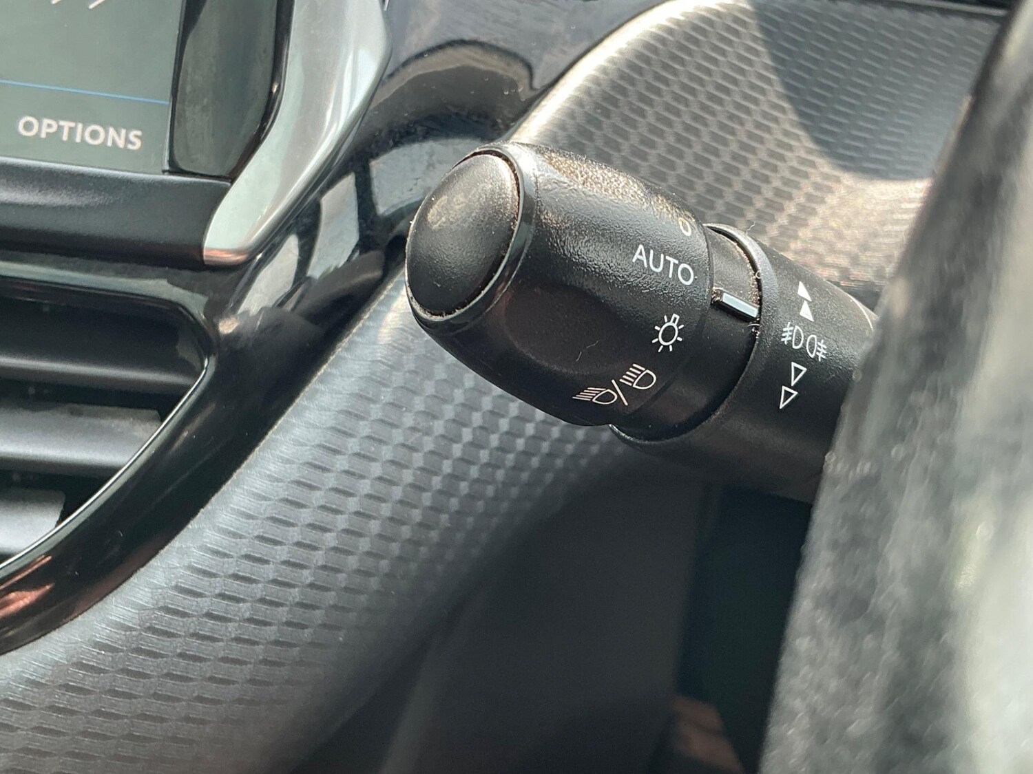 Used Peugeot 208 2018 for sale - 76189738: Photo 48