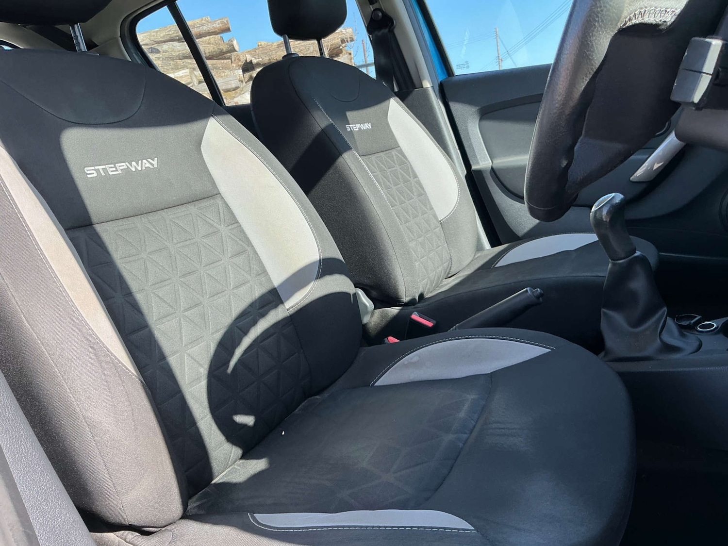 Used Dacia Sandero Stepway 2014 for sale - 77931921: Photo 29