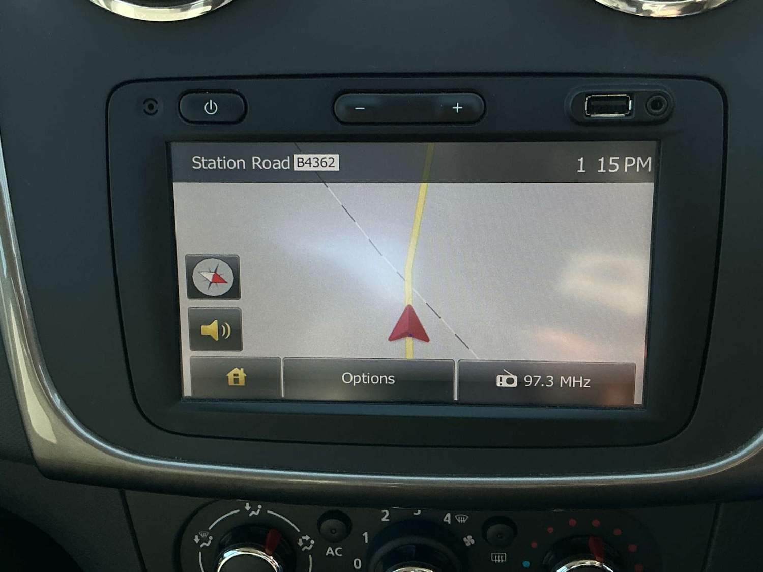 Used Dacia Sandero Stepway 2014 for sale - 77931921: Photo 49