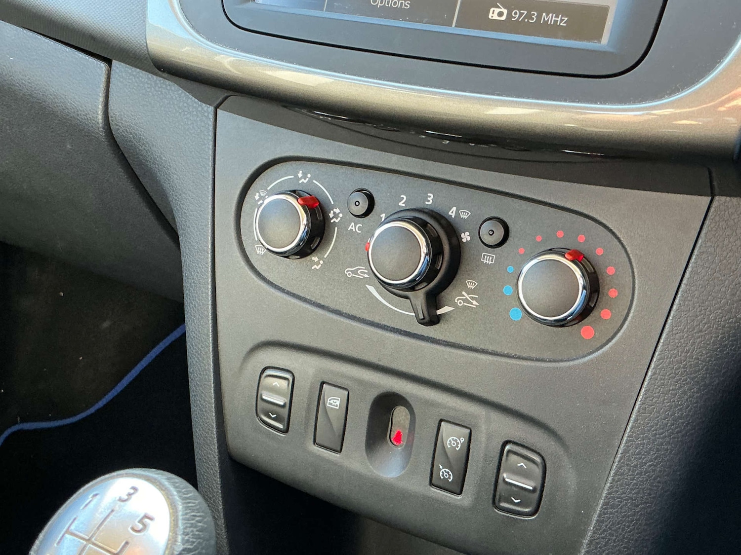 Used Dacia Sandero Stepway 2014 for sale - 77931921: Photo 51