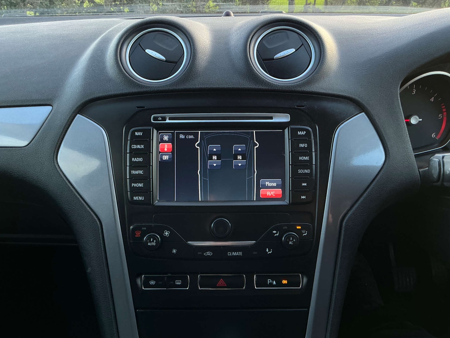 Used Ford Mondeo 2014 for sale - 77523261: Photo 15