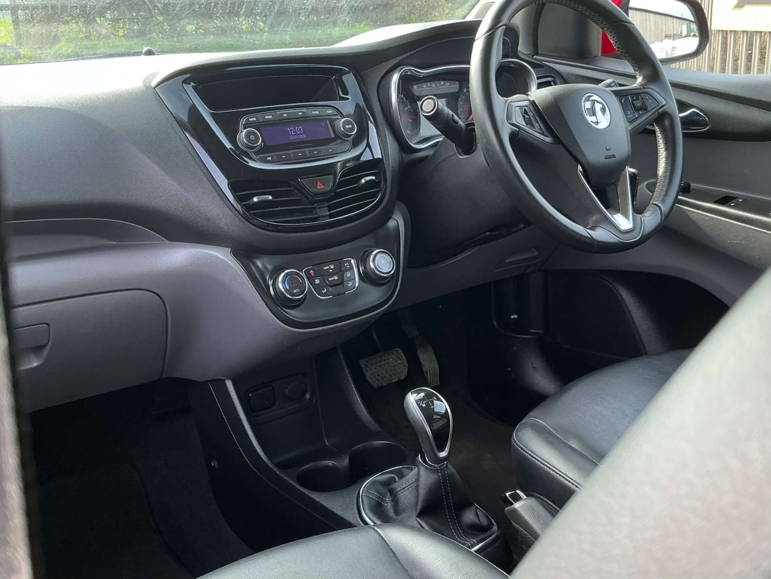 Used Vauxhall Viva 2016 for sale - 77964826: Photo 32