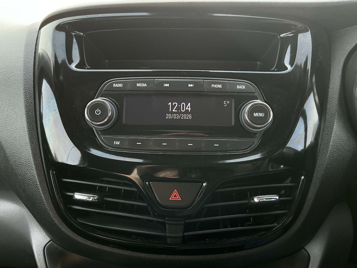 Used Vauxhall Viva 2016 for sale - 77964826: Photo 40