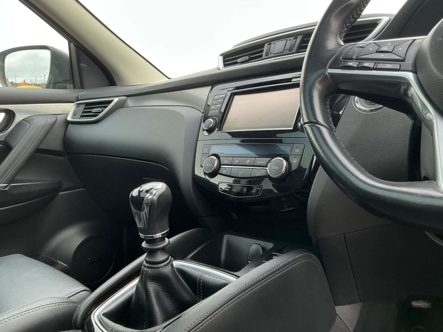 Used Nissan Qashqai 2018 for sale - 76858861: Photo 30