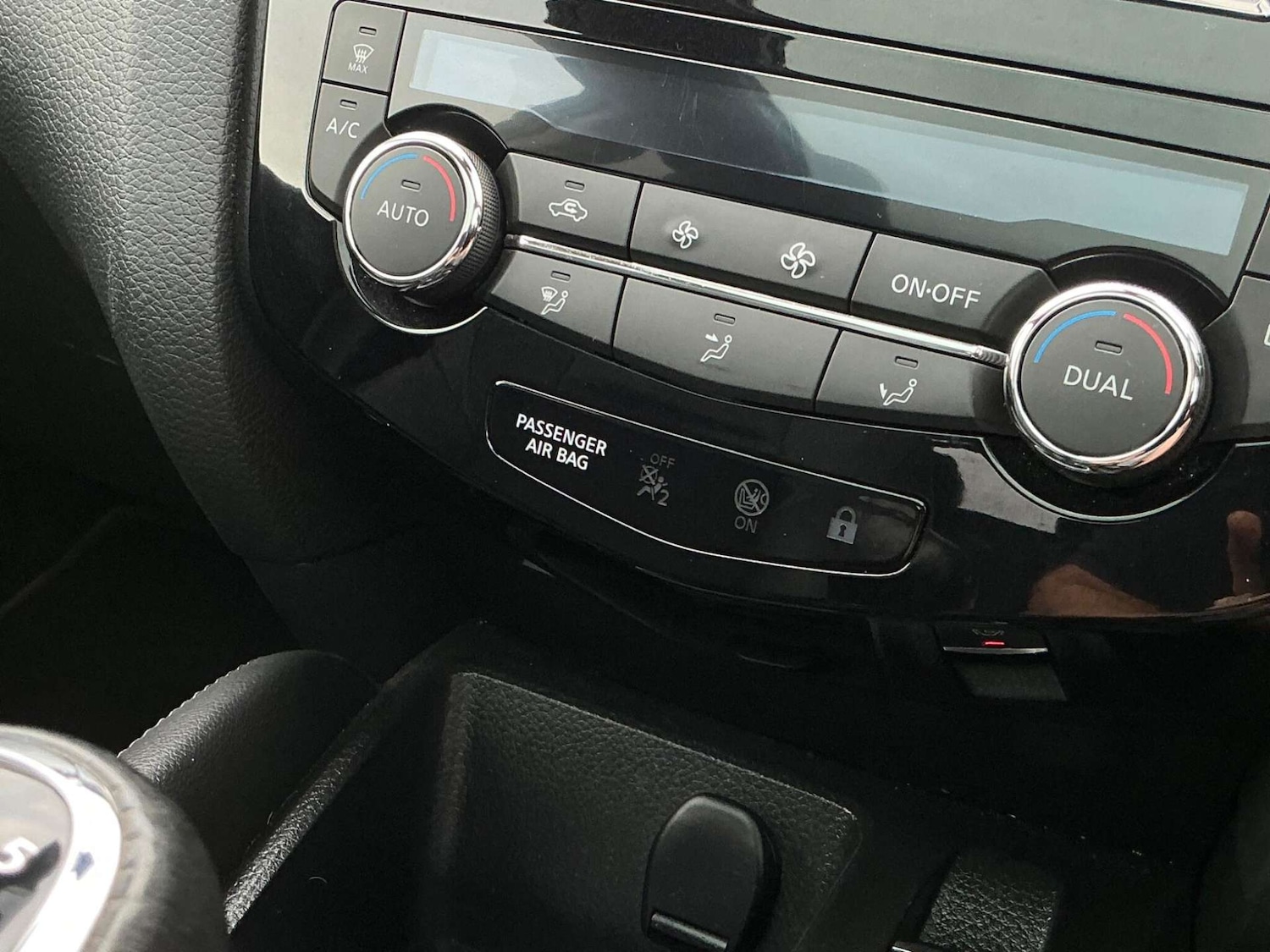 Used Nissan Qashqai 2018 for sale - 76858861: Photo 46