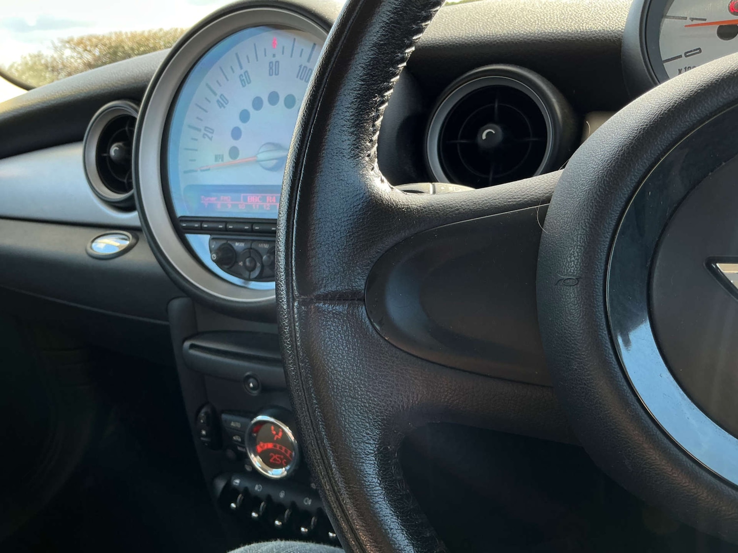 Used MINI Hatch 2011 for sale - 77845653: Photo 35