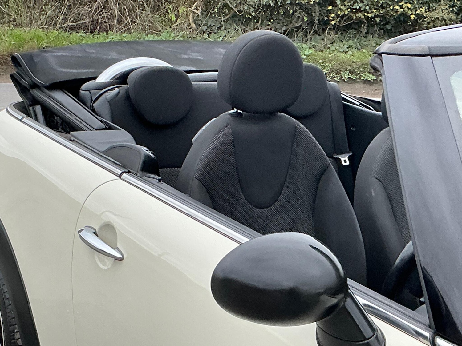 Used MINI Convertible 2013 for sale - 76513395: Photo 11