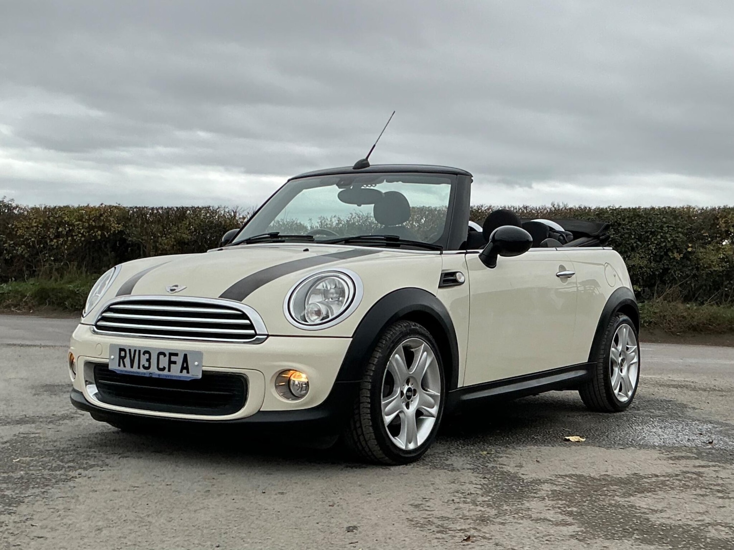 Used MINI Convertible 2013 for sale - 76513395: Photo 19