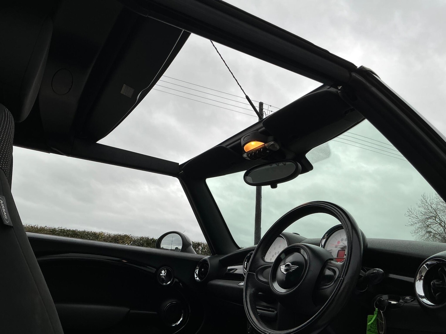 Used MINI Convertible 2013 for sale - 76513395: Photo 22