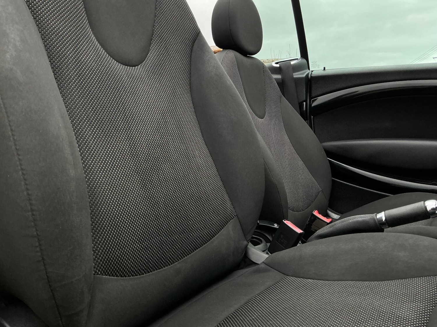 Used MINI Convertible 2013 for sale - 76513395: Photo 33