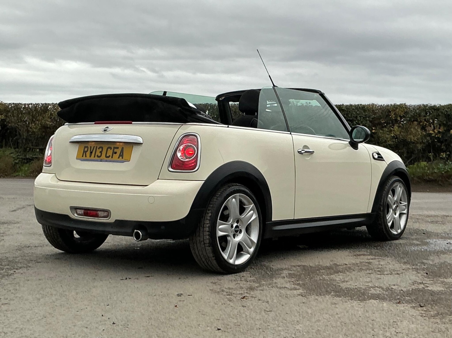 Used MINI Convertible 2013 for sale - 76513395: Photo 34