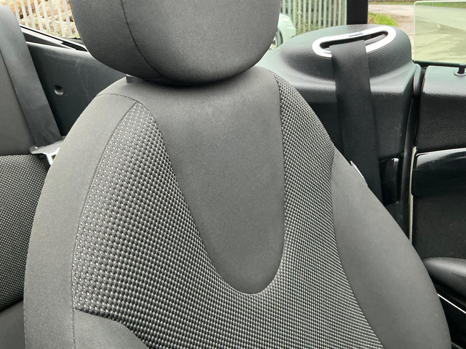 Used MINI Convertible 2013 for sale - 76513395: Photo 45