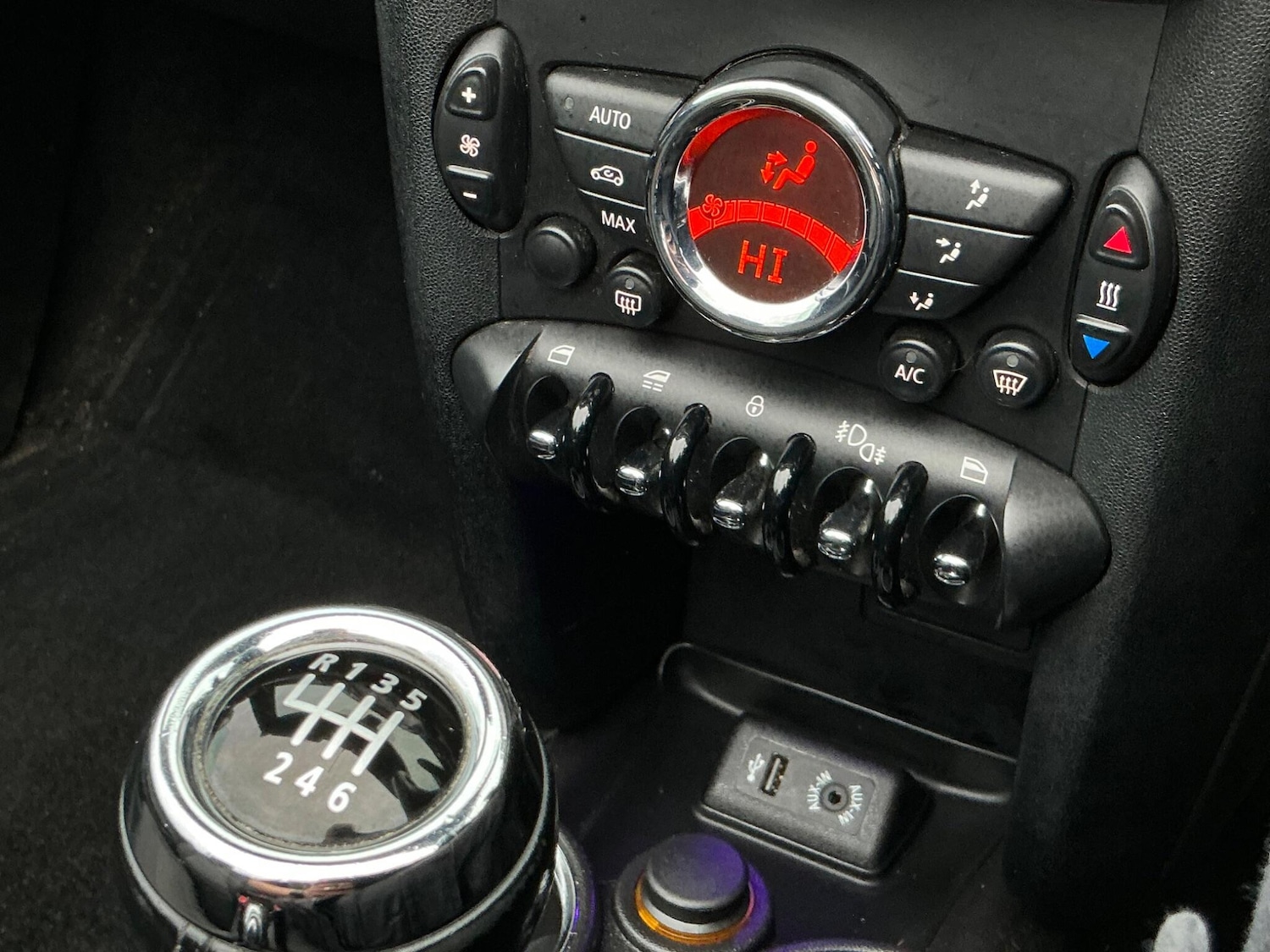 Used MINI Convertible 2013 for sale - 76513395: Photo 48