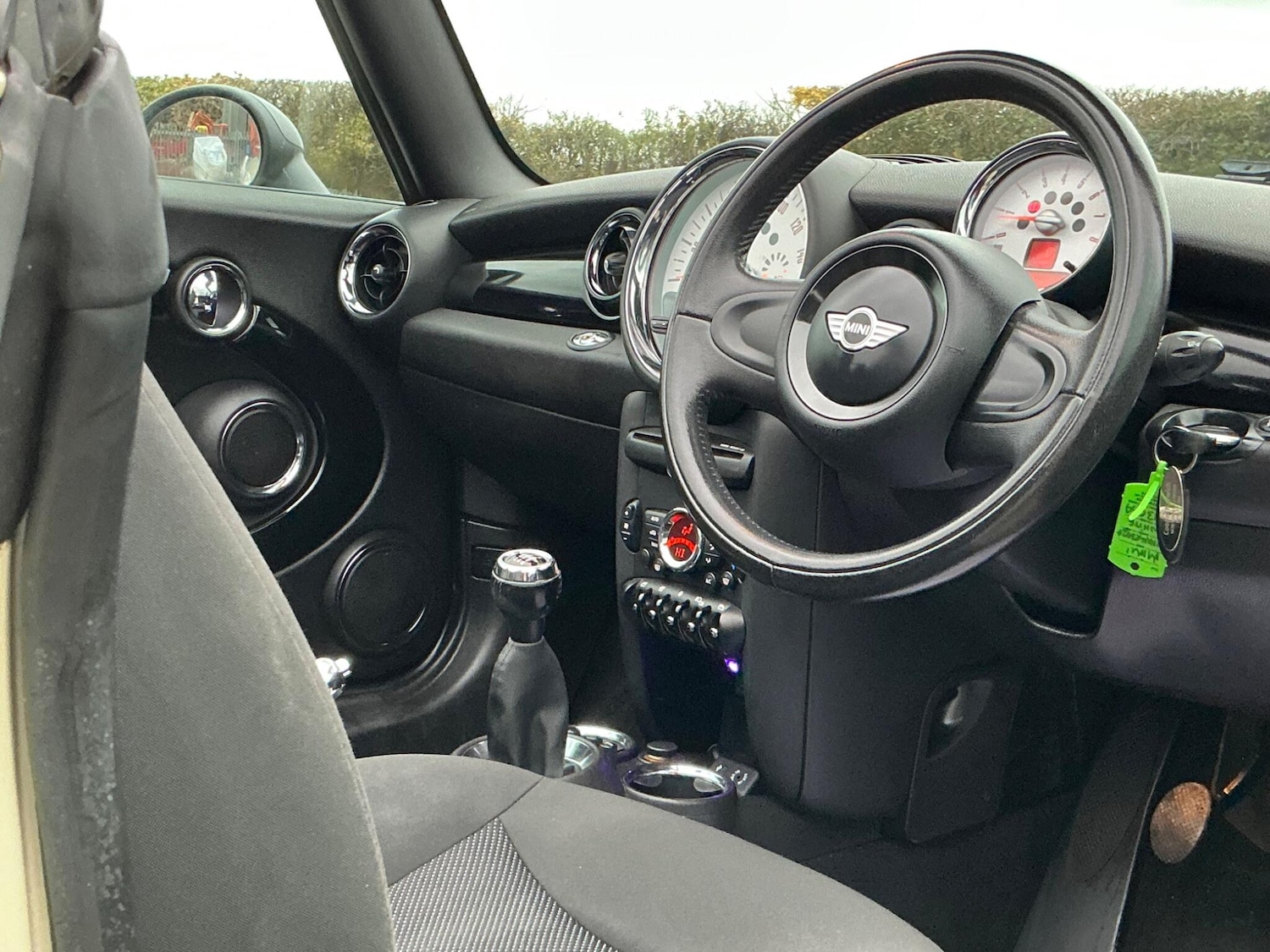 Used MINI Convertible 2013 for sale - 76513395: Photo 5