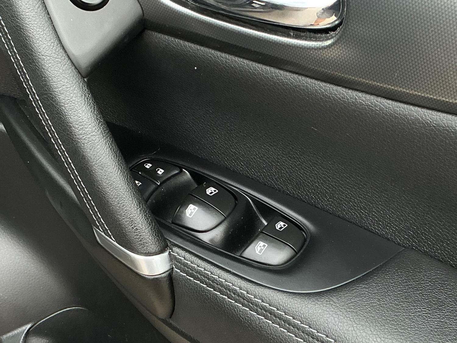 Used Nissan Qashqai 2018 for sale - 76200982: Photo 30