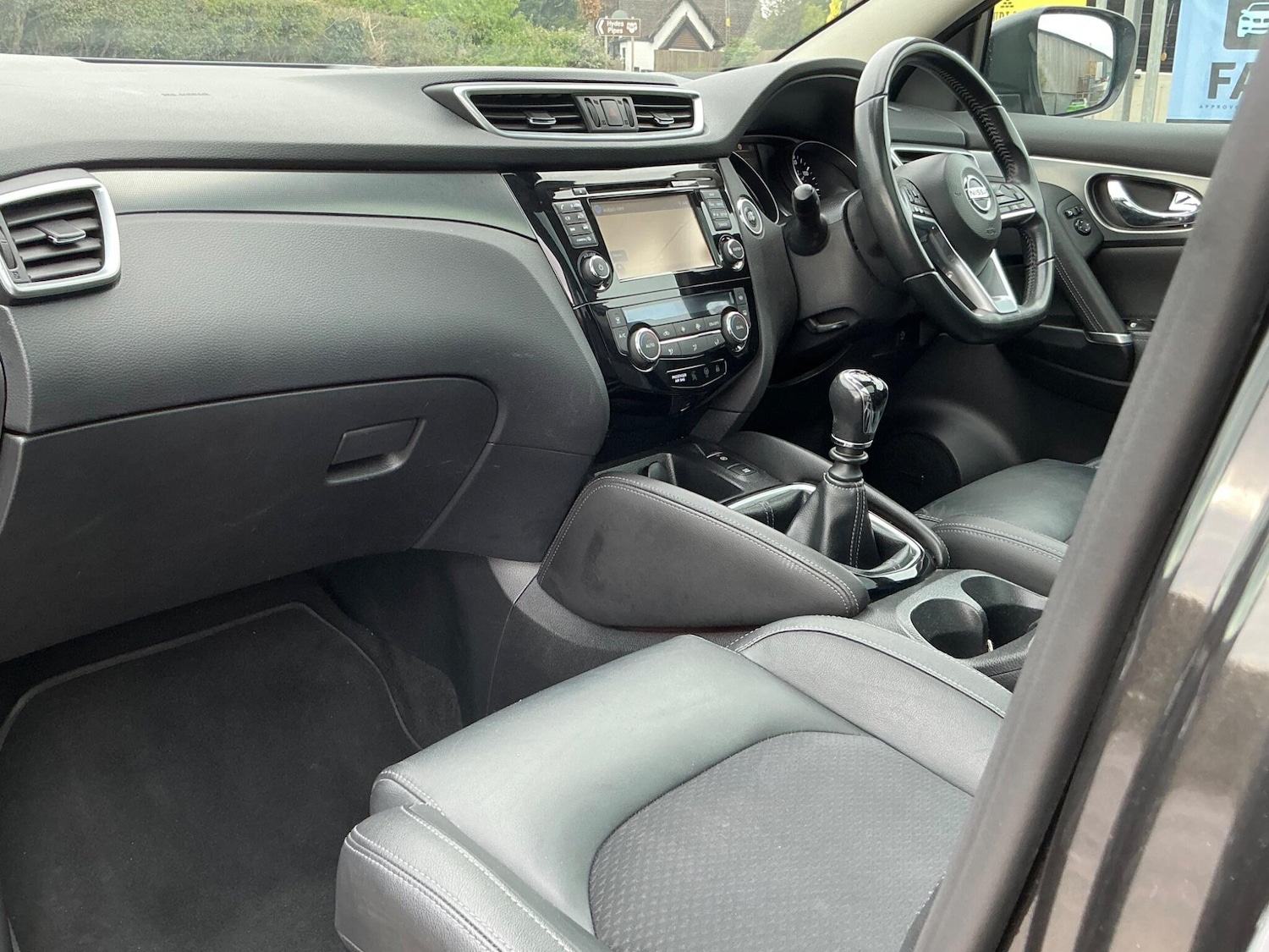 Used Nissan Qashqai 2018 for sale - 76200982: Photo 38