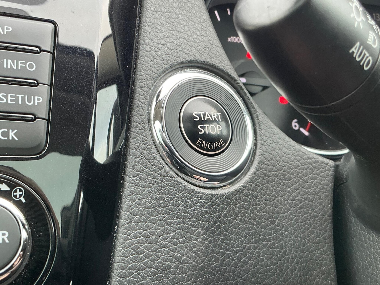 Used Nissan Qashqai 2018 for sale - 76200982: Photo 44