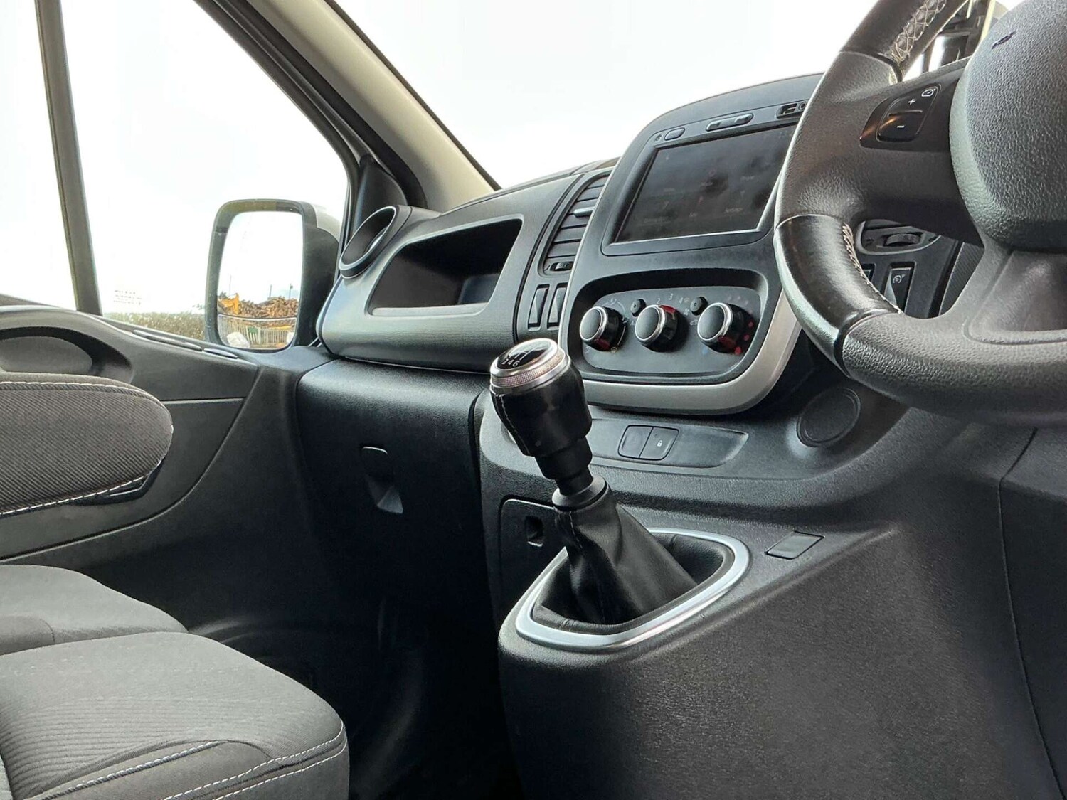 Used Renault Trafic 2021 for sale - 76858835: Photo 31