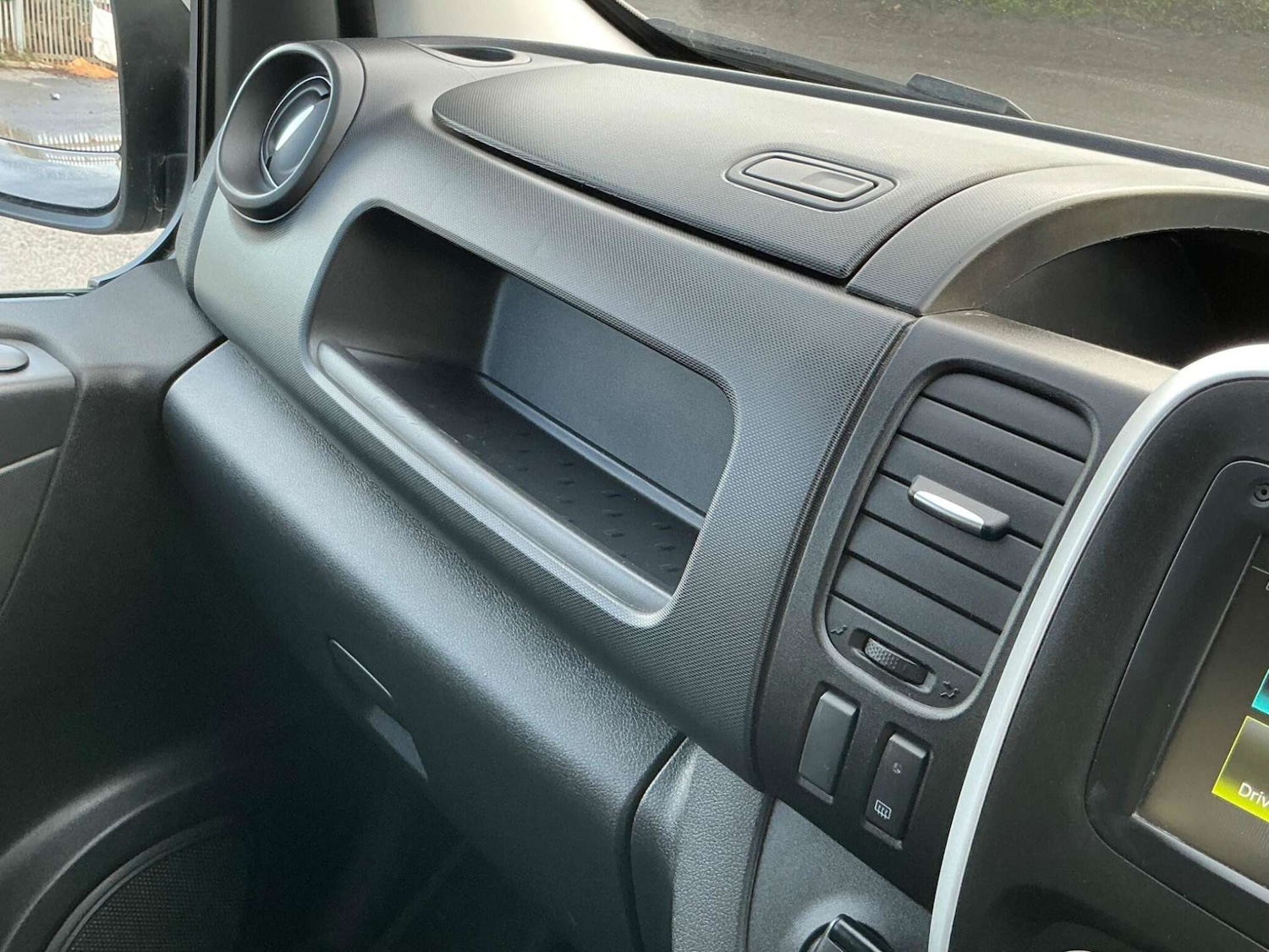 Used Renault Trafic 2021 for sale - 76858835: Photo 46