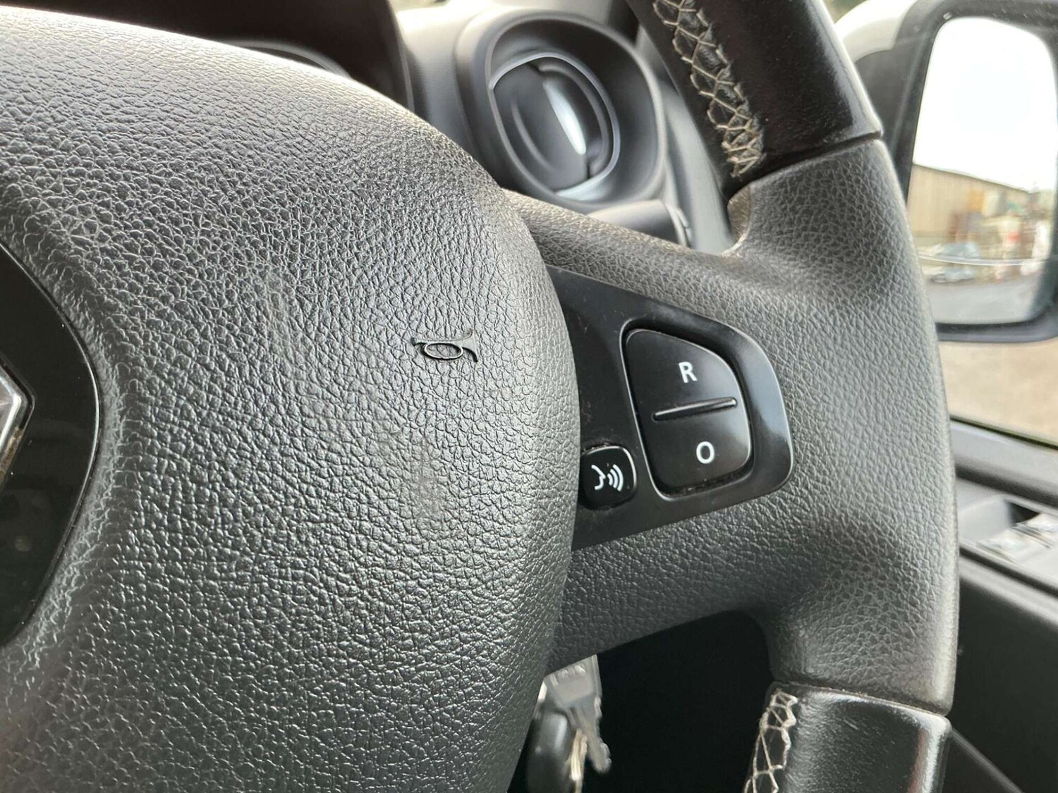 Used Renault Trafic 2021 for sale - 76858835: Photo 48