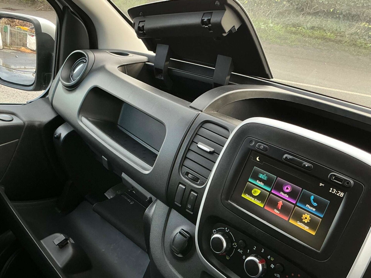 Used Renault Trafic 2021 for sale - 76858835: Photo 51