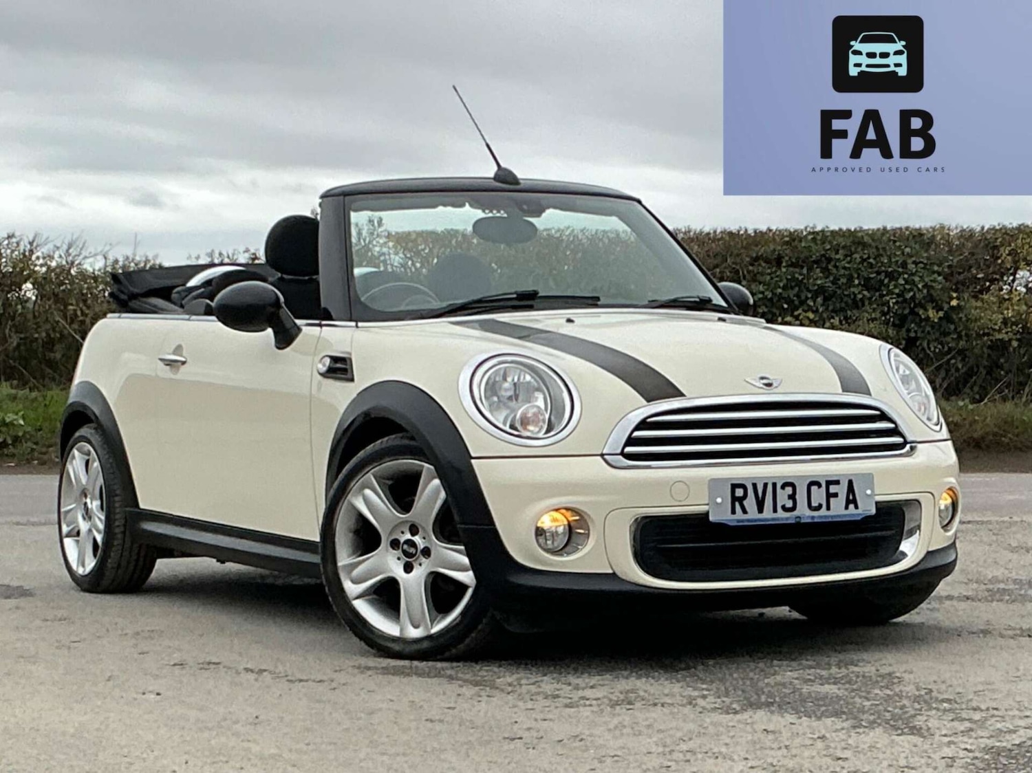 Used MINI Convertible 2013 for sale - 76858849: Photo 1