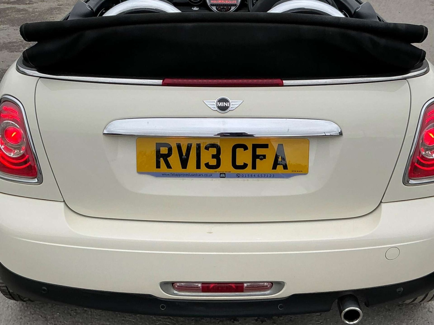 Used MINI Convertible 2013 for sale - 76858849: Photo 17