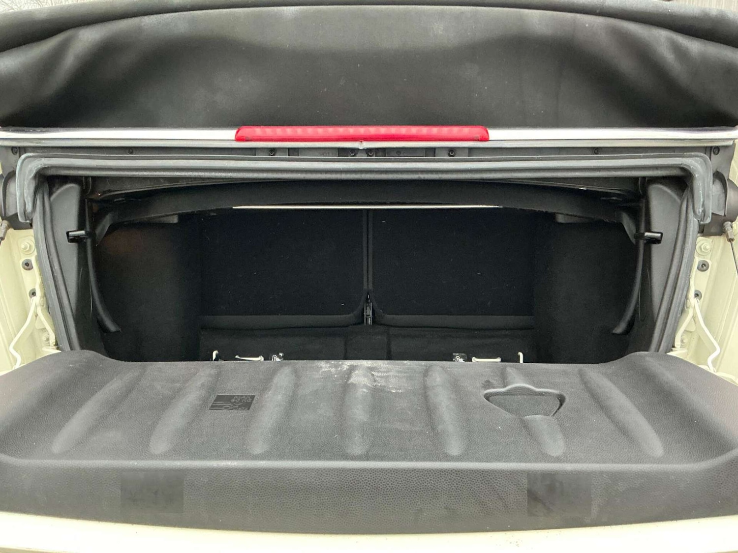 Used MINI Convertible 2013 for sale - 76858849: Photo 18