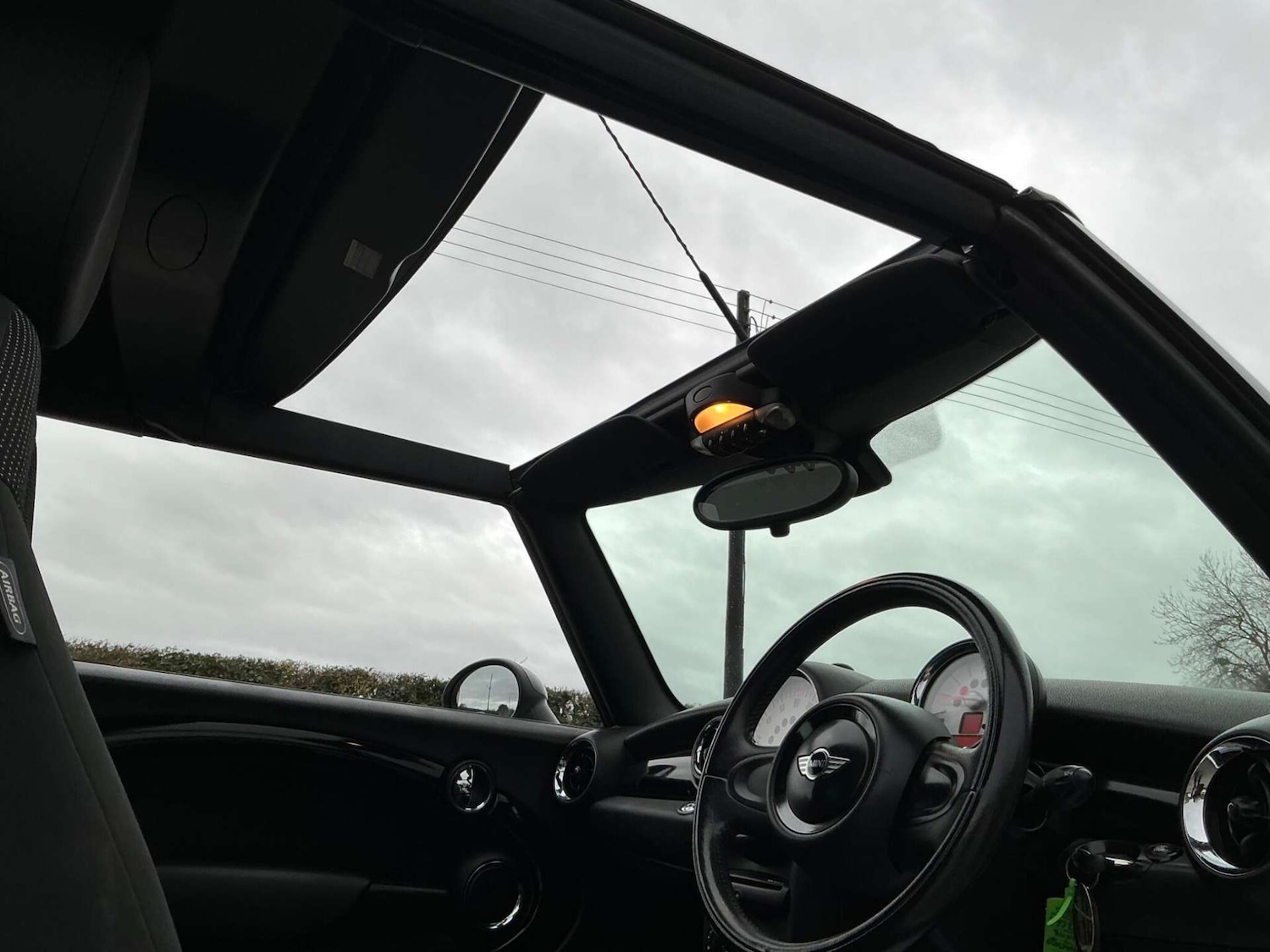 Used MINI Convertible 2013 for sale - 76858849: Photo 22