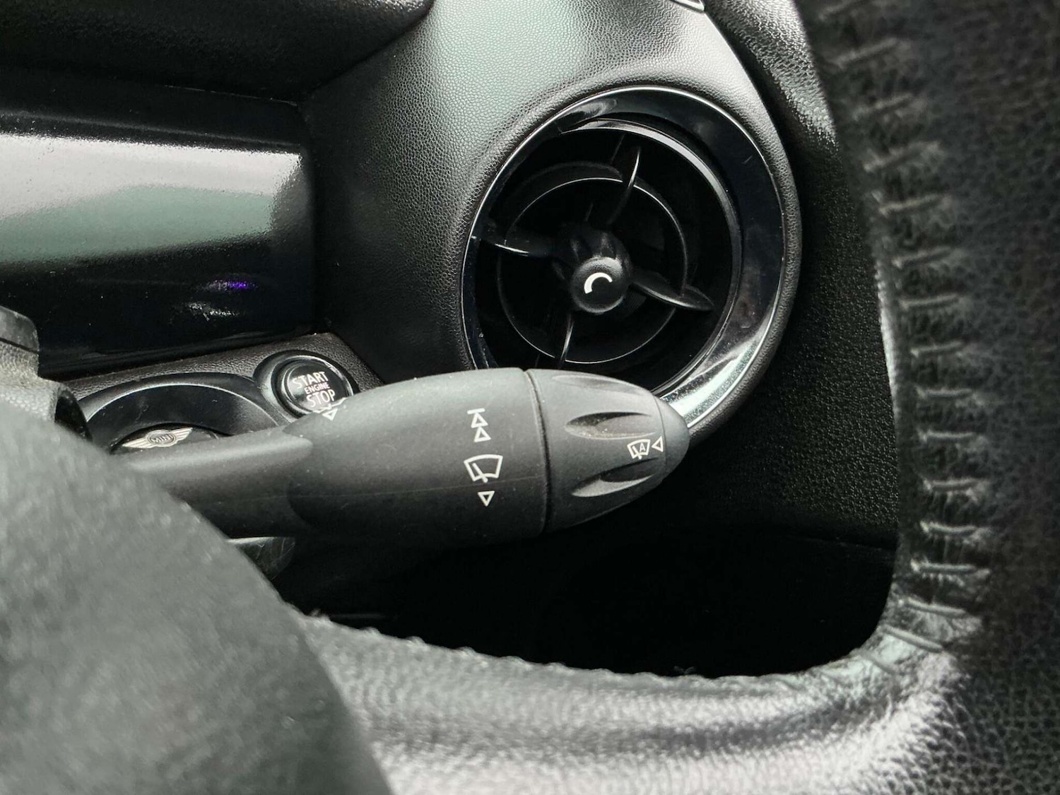 Used MINI Convertible 2013 for sale - 76858849: Photo 39