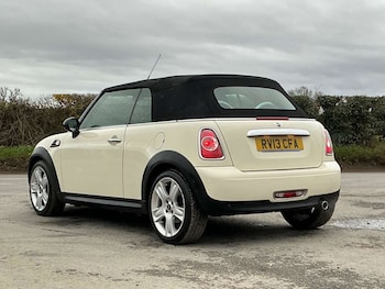 Used MINI Convertible 2013 for sale - 76858849: Photo