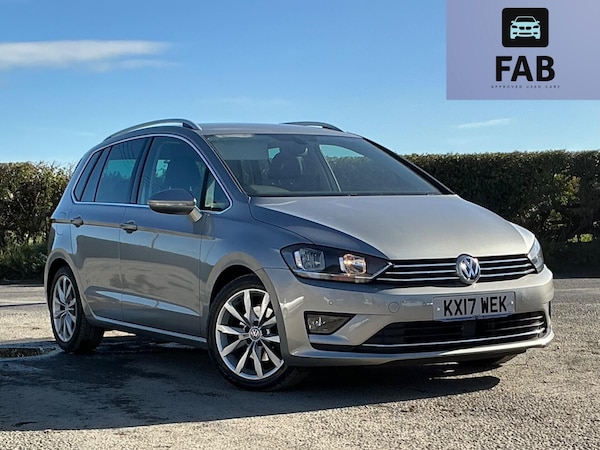 Used Volkswagen Golf SV 2017 for sale - 76189099: Photo 1
