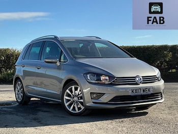 Volkswagen - Golf SV