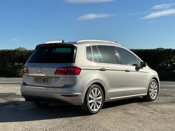 Used Volkswagen Golf SV 2017 for sale - 76189099: Photo 4