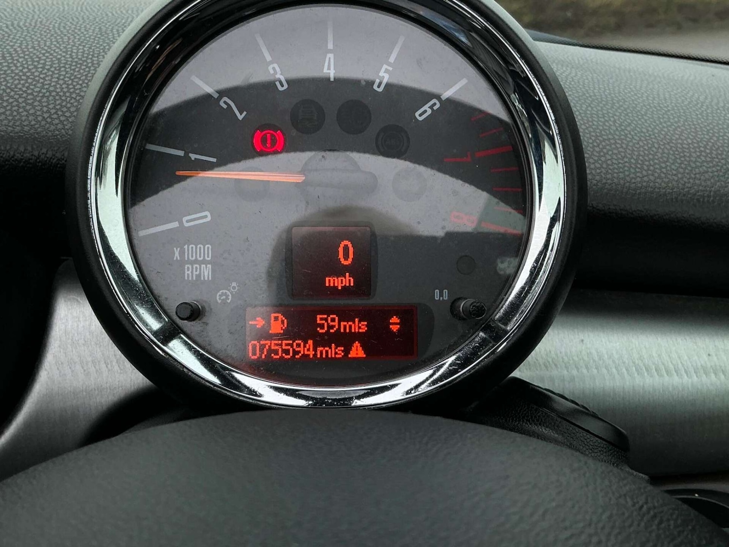 Used MINI Convertible 2015 for sale - 76858837: Photo 2