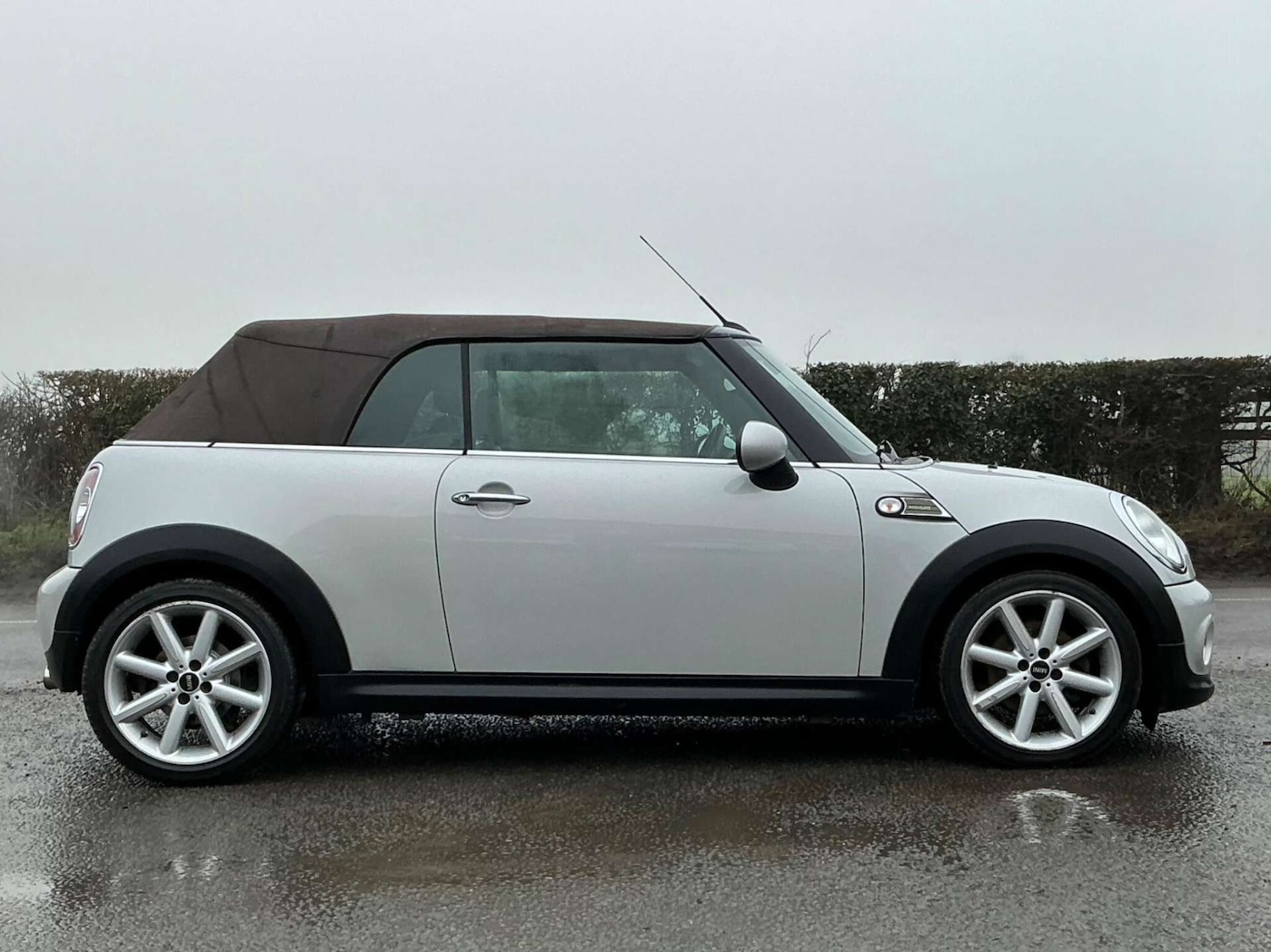 Used MINI Convertible 2015 for sale - 76858837: Photo 21
