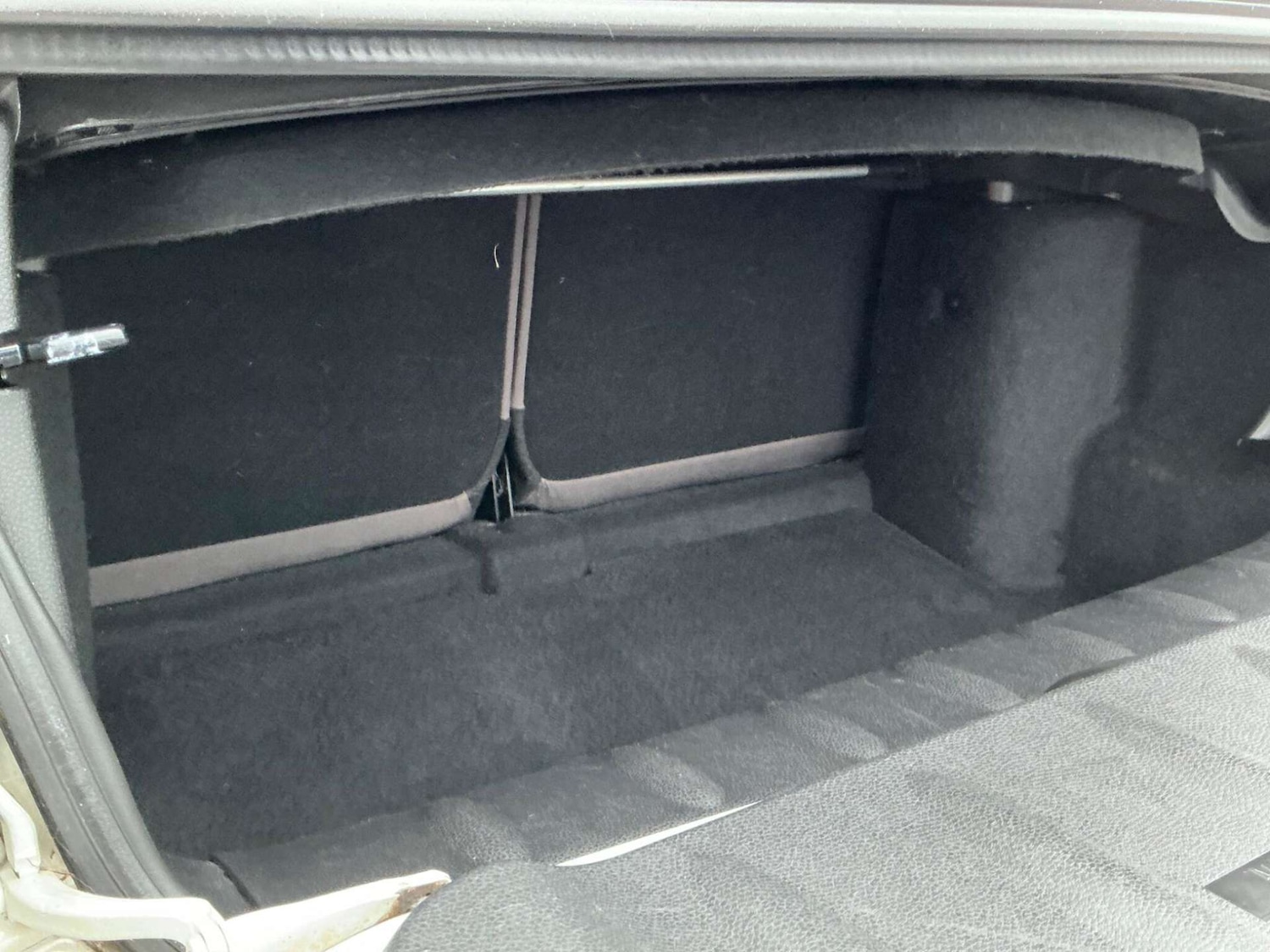 Used MINI Convertible 2015 for sale - 76858837: Photo 22