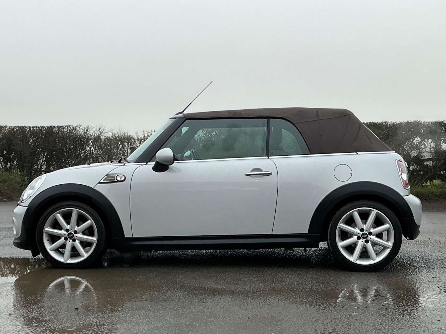 Used MINI Convertible 2015 for sale - 76858837: Photo 26