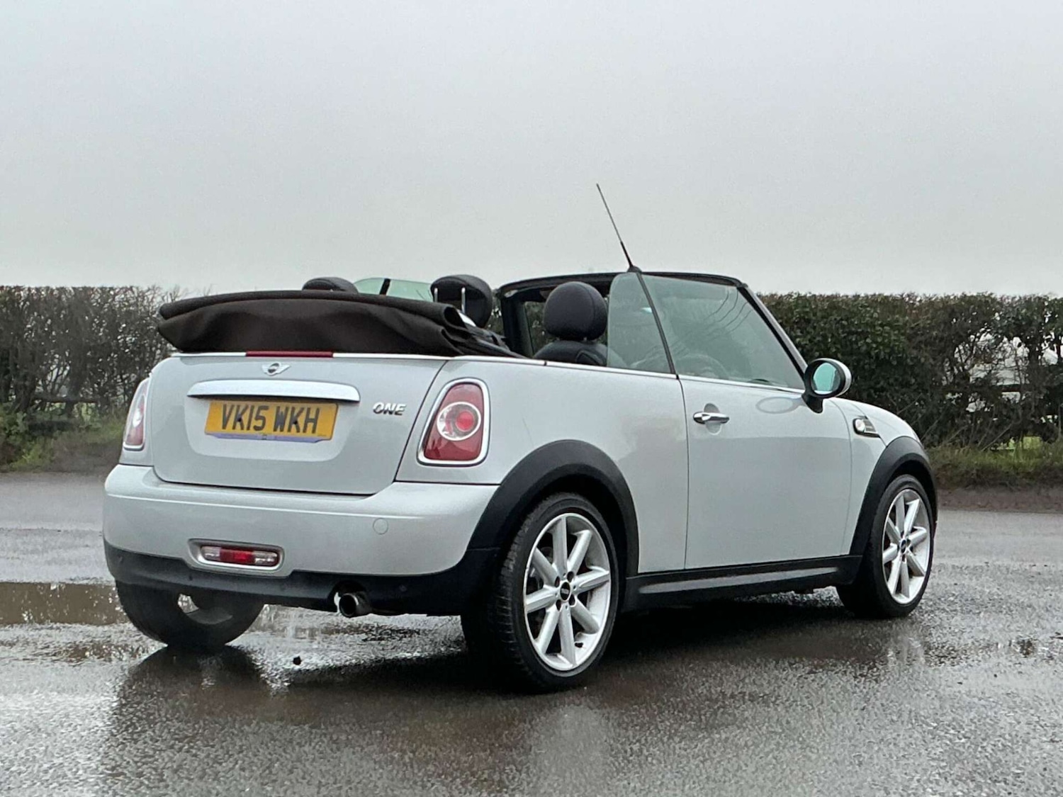 Used MINI Convertible 2015 for sale - 76858837: Photo 29
