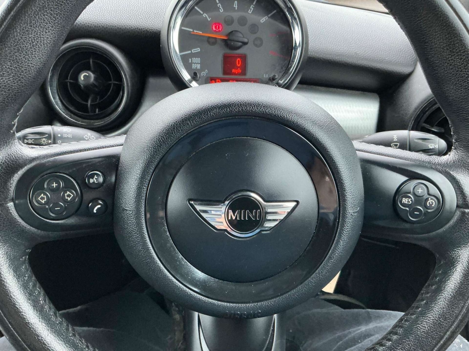 Used MINI Convertible 2015 for sale - 76858837: Photo 36