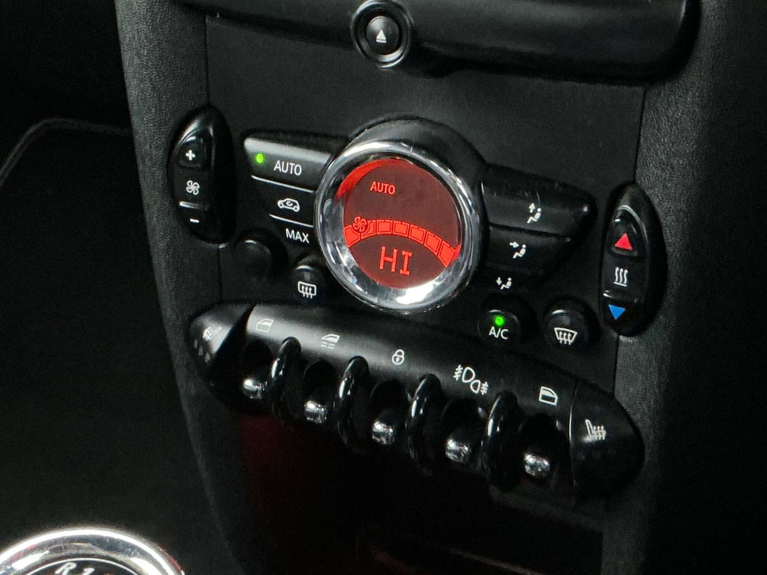 Used MINI Convertible 2015 for sale - 76858837: Photo 54