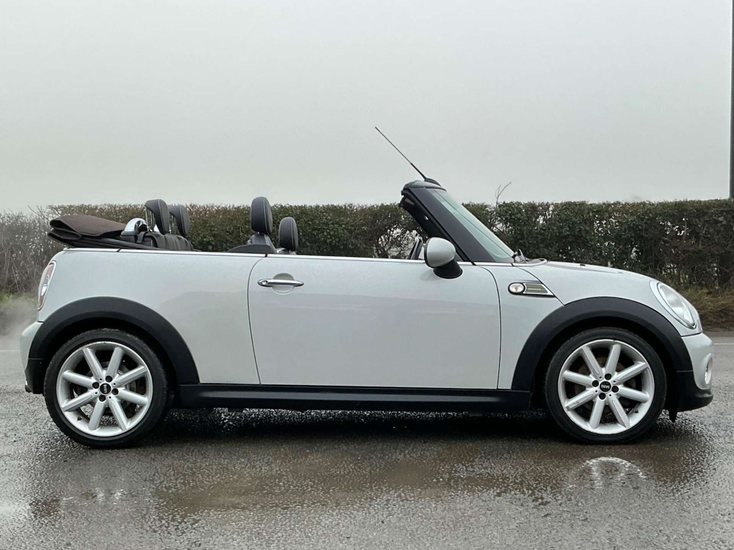 Used MINI Convertible 2015 for sale - 76858837: Photo 6