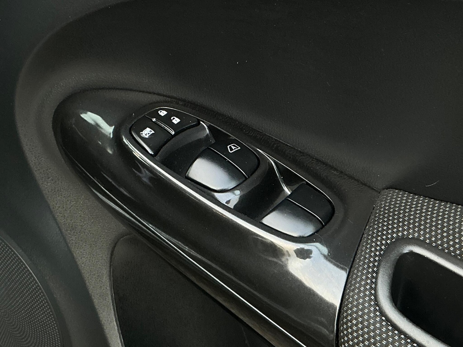 Used Nissan Juke 2015 for sale - 76388498: Photo 32