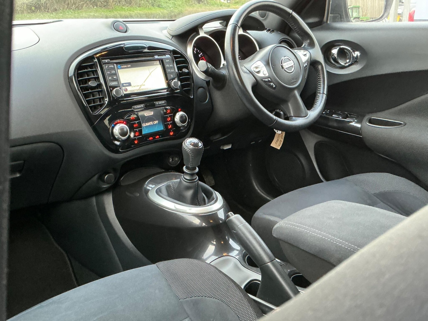 Used Nissan Juke 2015 for sale - 76388498: Photo 5